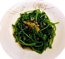 Garlic Stir-fried Sweet Potato Leaves