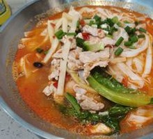 Lean Pork Lao You Noodles