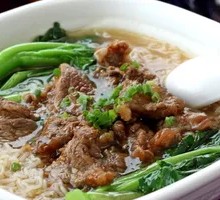 Beef Shank Soup with Guilin Rice Noodles