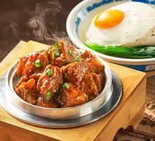 Signature Stone Pot Beef Noodle Rice