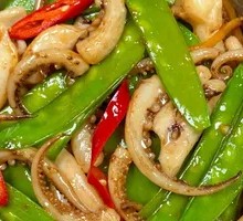 Snow Peas with Squid