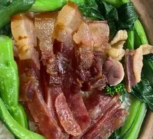Cured Meat and Pork Patty Clay Pot Rice