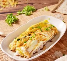 Minced Meat Egg Roll