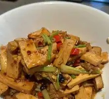 Stir-fried Tofu with Fragrant Wild Mushrooms