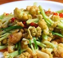 Large Cauliflower Dish