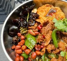 Green Pepper and Pork Noodles