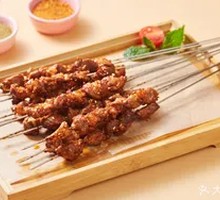 Fresh Grilled Lamb Skewers
