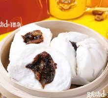 Old Mother's Barbecue Pork Bun