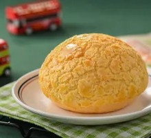 Chilled Pineapple Pastry