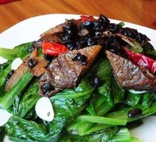 Braised Tuna with Fermented Black Beans and Water Spinach