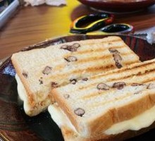 Toasted Bread Ice Cream