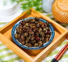 Bamboo Shoot and Snail with Perilla