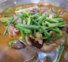 Fatty Intestine and Free-range Chicken