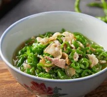 Green Pepper and Pork Stir-fry