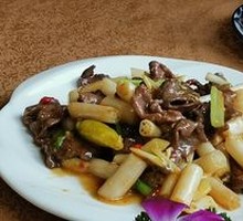 Beef Stir-fried with Lotus Stem Tips