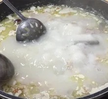 Chicken and Pig's Stomach Stir-fry