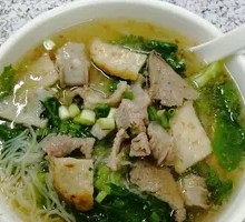 Goji Leaf Pork Offal Noodle Soup