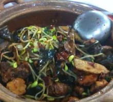 Spicy Chicken Claw Pot