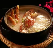 Clam and Crab Rice in Clay Pot