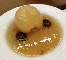 Braised Pear with Silver Ear Fungus