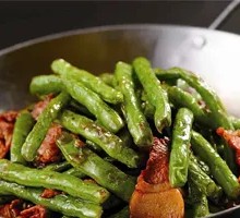 Dry Pot Green Beans with Pork
