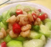 Shrimp Stir-fried with Loofah