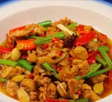 Tea Oil Stir-Fried Local Chicken
