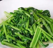 Stir-Fried Water Spinach with Garlic