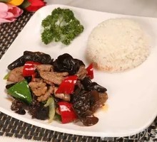 Wood Ear Mushroom Stir-Fry with Pork over Rice