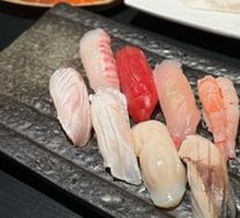 Signature Sushi Platter