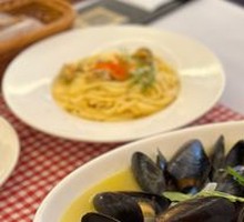 Steamed Mussels in White Wine
