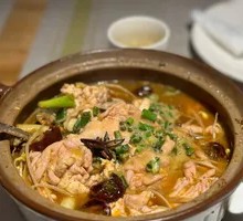 Braised Pig Brain in Clay Pot