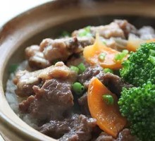 Beef and Pork Rib Clay Pot Rice
