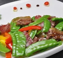 Stir-Fried Chinese Peas with Preserved Meat