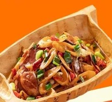 Xiangxi Smoked Pork with Crisp Bamboo Shoots