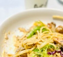 Creamy Mushroom Chicken Pasta