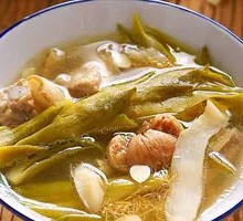 Dragon Bone Soup with Crown of Thorns