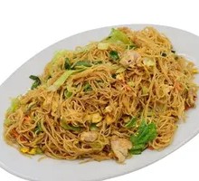 Stir-fried Rice Noodles with Lean Pork and Egg