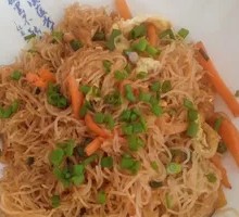 Stir-Fried Rice Noodles with Three Threads