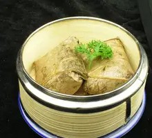 Stuffed glutinous rice chicken