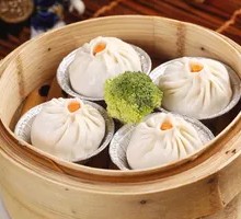 Soup-filled Steamed Buns