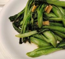 Stir-Fried Bok Choy with Garlic