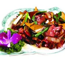 Stir-fried Garlic with Cured Pork Face