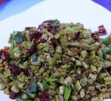 Sour Pickled Beans with Minced Pork