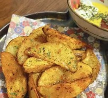 Crispy Fried Potato Cubes