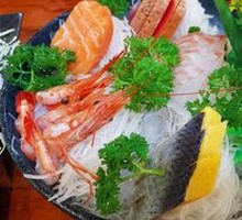 Sashimi Platter (5 Varieties)