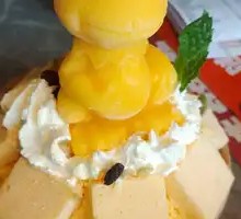 Yang Zhi Gan Lu Snow Mountain Ice