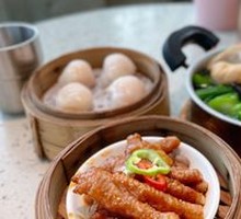 Secret Sauce Steamed Chicken Feet