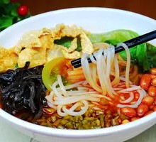 Spicy Chicken Luosifen