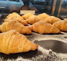 Flowing Sand Croissant